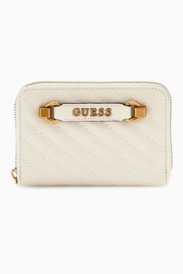 Guess Sela