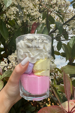 Peau d'âne Bougie Milkshake Strass Guimauve